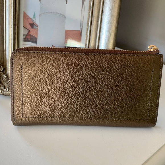 Kate Spade Large Zip Wallet - NWOT - Picture 3 of 3